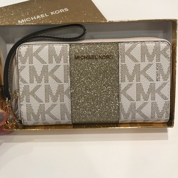 🎊Michael Kors New Year Wallet🎊 - Picture 2 of 7